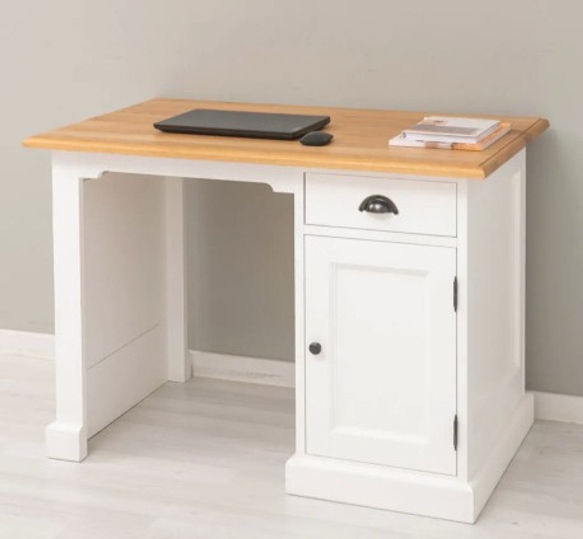 Casa Padrino Bureau style campagne avec 1 porte, 1 tiroir et plateau en chêne, 110 x 70 x 78 cm Casa Padrino Bureau style campagne avec 1 porte, 1 tiroir et plateau en chêne, 110 x 70 x 78 cm