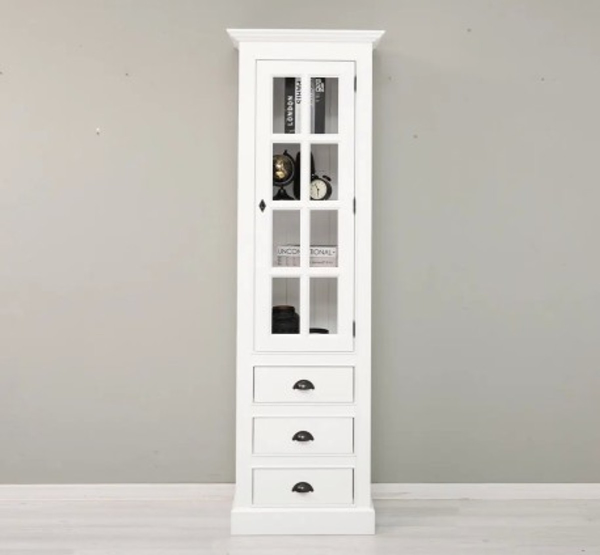 Casa Padrino Vitrina estilo rústico blanco con 1 puerta de cristal y 3 cajones, 66 x 40 x 210 cm Casa Padrino Vitrina estilo rústico blanco con 1 puerta de cristal y 3 cajones, 66 x 40 x 210 cm