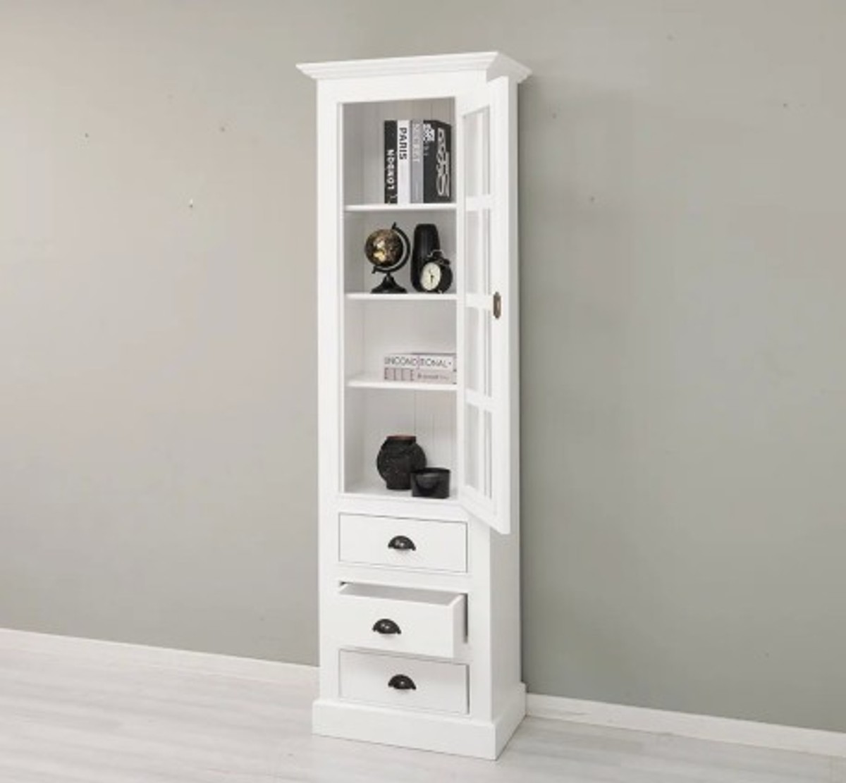 Casa Padrino Vitrina estilo rústico blanco con 1 puerta de cristal y 3 cajones, 66 x 40 x 210 cm Casa Padrino Vitrina estilo rústico blanco con 1 puerta de cristal y 3 cajones, 66 x 40 x 210 cm
