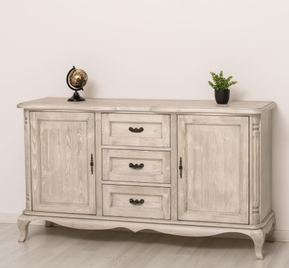 Casa Padrino Cómoda estilo rústico escarcha plata con 2 puertas y 3 cajones, 158 x 48 x 89 cm Casa Padrino Cómoda estilo rústico escarcha plata con 2 puertas y 3 cajones, 158 x 48 x 89 cm