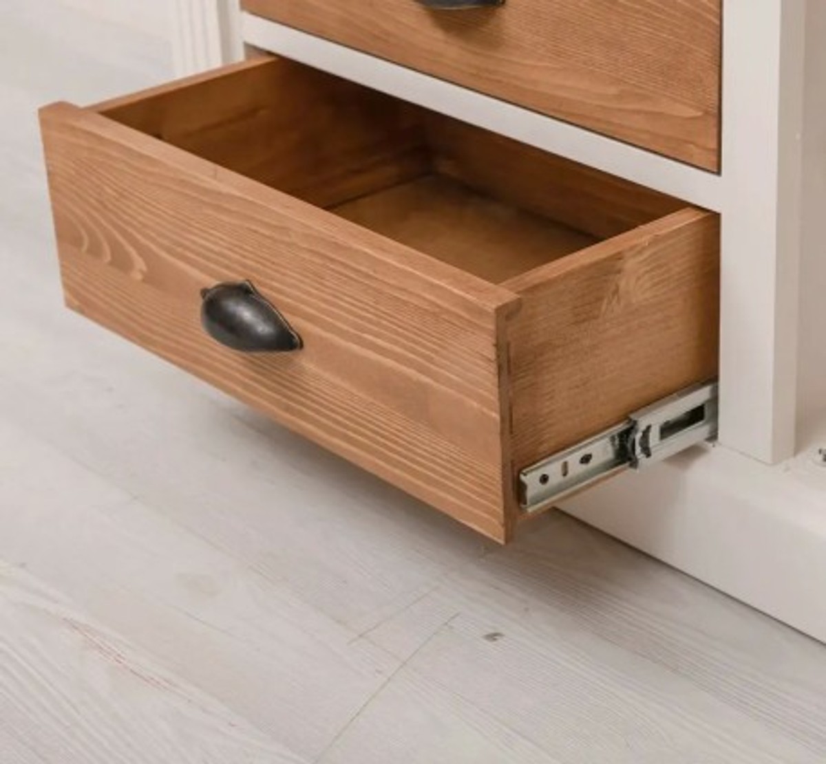 Casa Padrino Garderobe im Landhausstil, 121 x 41 x 210 cm Casa Padrino Garderobe im Landhausstil, 121 x 41 x 210 cm