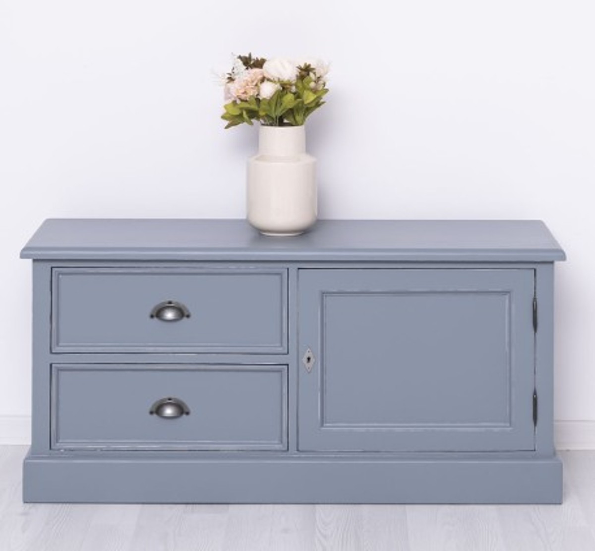 Casa Padrino TV Schrank im Landhausstil mit 1 Tür und 2 Schubladen, 120 x 40 x 57 cm