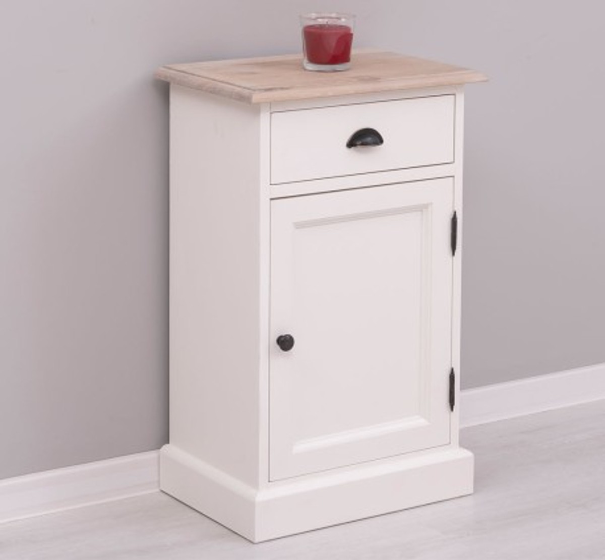 Casa Padrino Table de chevet style campagne avec 1 porte, 1 tiroir et plateau en chêne, 47 x 32 x 74 cm Casa Padrino Table de chevet style campagne avec 1 porte, 1 tiroir et plateau en chêne, 47 x 32 x 74 cm
