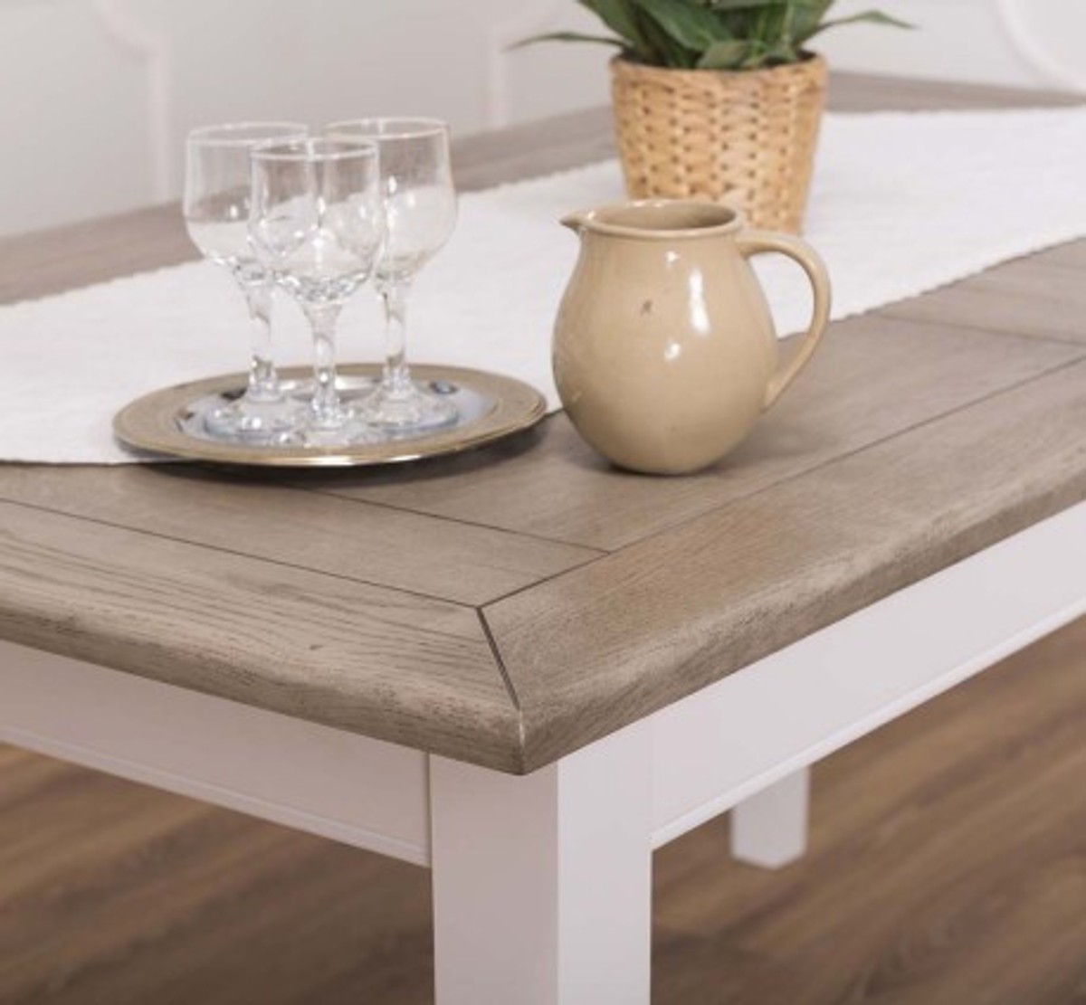 Casa Padrino Esstisch im Landhausstil mit Eichenholzplatte, 160 x 90 x 78 cm Casa Padrino Esstisch im Landhausstil mit Eichenholzplatte, 160 x 90 x 78 cm