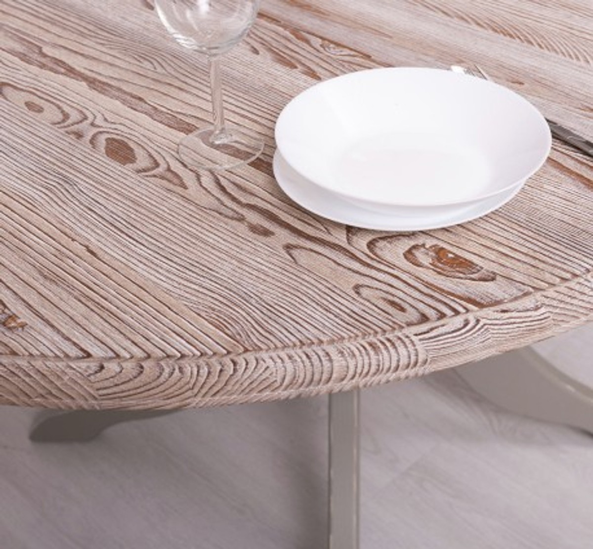 Casa Padrino Mesa de comedor estilo rústico, 120 x 120 x 78 cm Casa Padrino Mesa de comedor estilo rústico, 120 x 120 x 78 cm