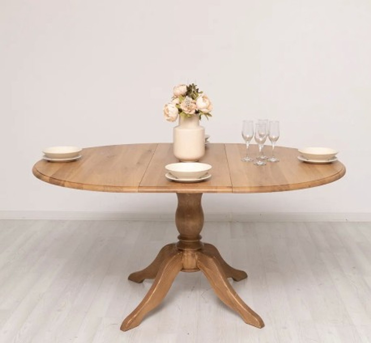 Casa Padrino Tavolo da pranzo stile country con piano in rovere, 120 x 120 x 78 cm Casa Padrino Tavolo da pranzo stile country con piano in rovere, 120 x 120 x 78 cm