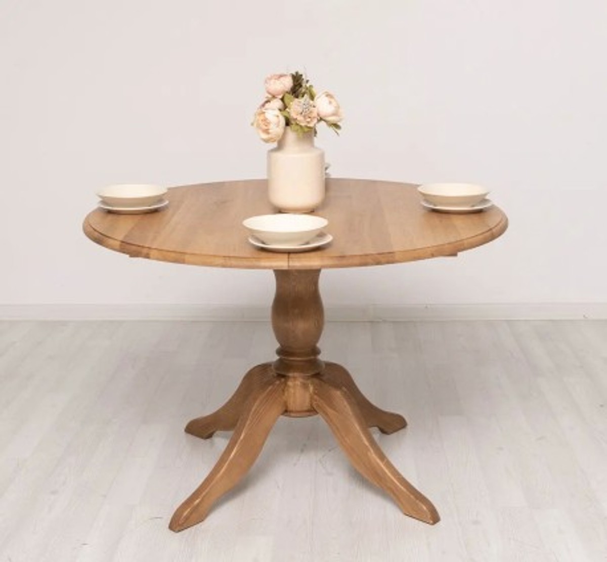Casa Padrino Tavolo da pranzo stile country con piano in rovere, 120 x 120 x 78 cm Casa Padrino Tavolo da pranzo stile country con piano in rovere, 120 x 120 x 78 cm