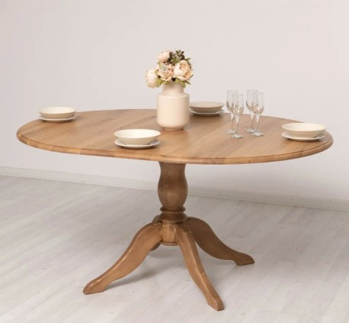 Casa Padrino Tavolo da pranzo stile country con piano in rovere, 120 x 120 x 78 cm Casa Padrino Tavolo da pranzo stile country con piano in rovere, 120 x 120 x 78 cm