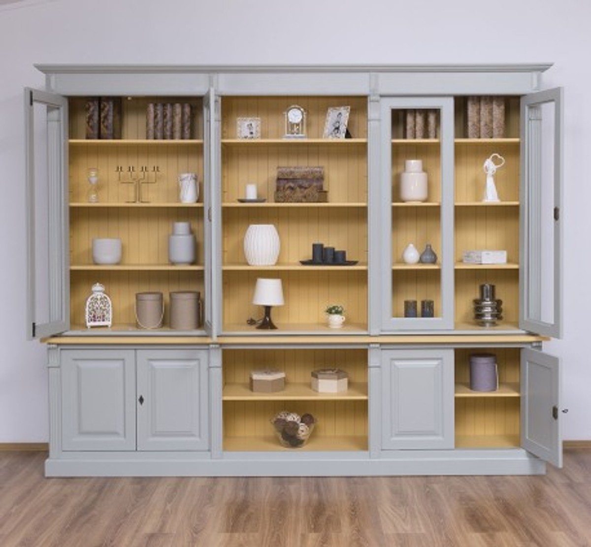 Casa Padrino Libreria stile country con 4 ante in vetro, 286 x 51 x 228 cm Casa Padrino Libreria stile country con 4 ante in vetro, 286 x 51 x 228 cm