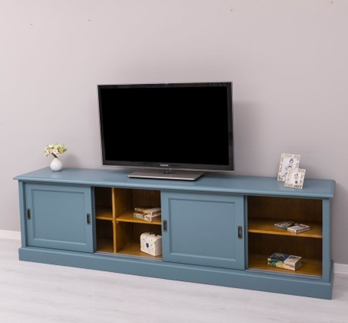 Casa Padrino TV Cabinet Country Style with 4 sliding doors, 246 x 46 x 70 cm Casa Padrino TV Cabinet Country Style with 4 sliding doors, 246 x 46 x 70 cm