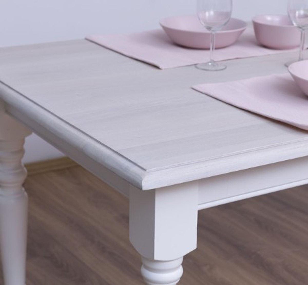 Casa Padrino Esstisch im Landhausstil mit Eichenholzplatte, 160 x 90 x 78 cm Casa Padrino Esstisch im Landhausstil mit Eichenholzplatte, 160 x 90 x 78 cm