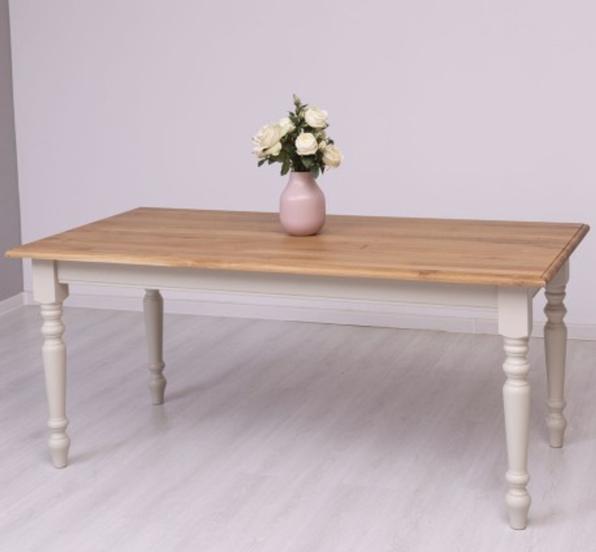 Casa Padrino Esstisch im Landhausstil mit Eichenholzplatte, 160 x 90 x 78 cm Casa Padrino Esstisch im Landhausstil mit Eichenholzplatte, 160 x 90 x 78 cm