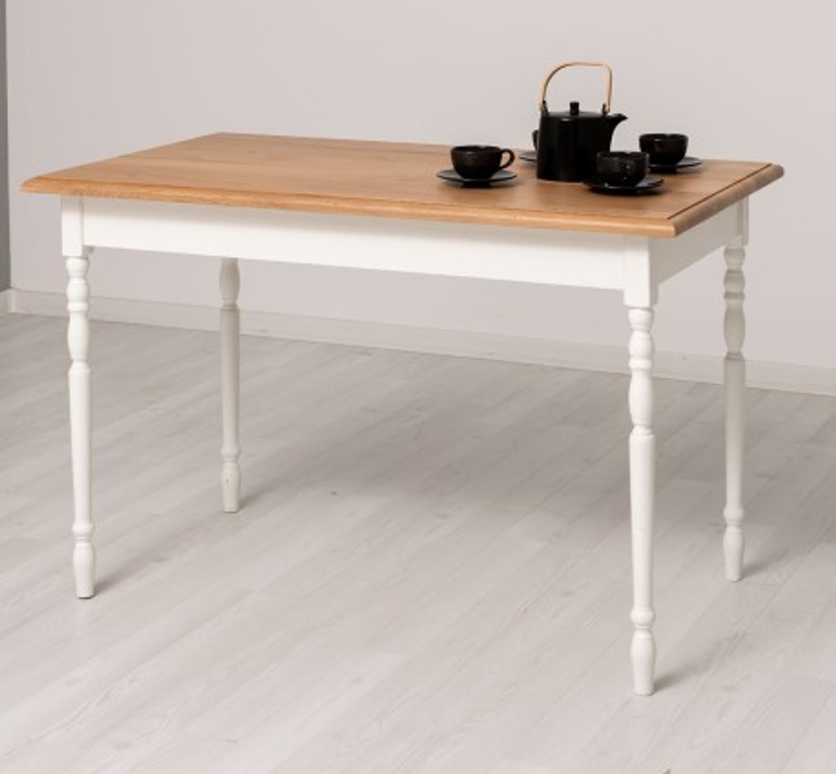 Casa Padrino Esstisch im Landhausstil mit Eichenholzplatte, 120 x 70 x 78 cm Casa Padrino Esstisch im Landhausstil mit Eichenholzplatte, 120 x 70 x 78 cm