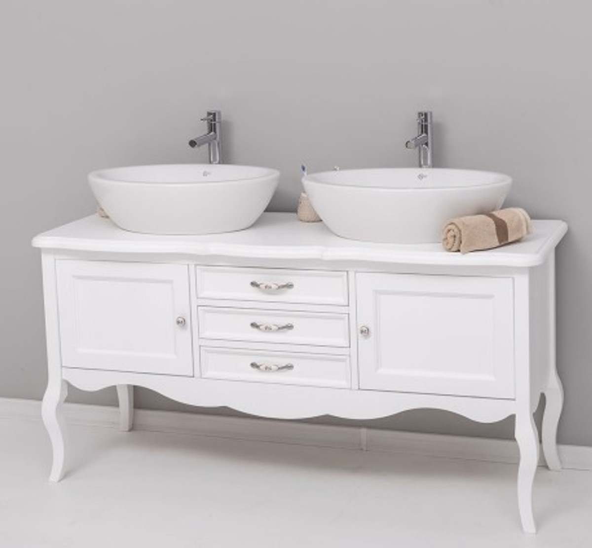 Casa Padrino Mueble de lavabo estilo rústico con 2 puertas y 3 cajones, 150 x 54 x 75 cm Casa Padrino Mueble de lavabo estilo rústico con 2 puertas y 3 cajones, 150 x 54 x 75 cm