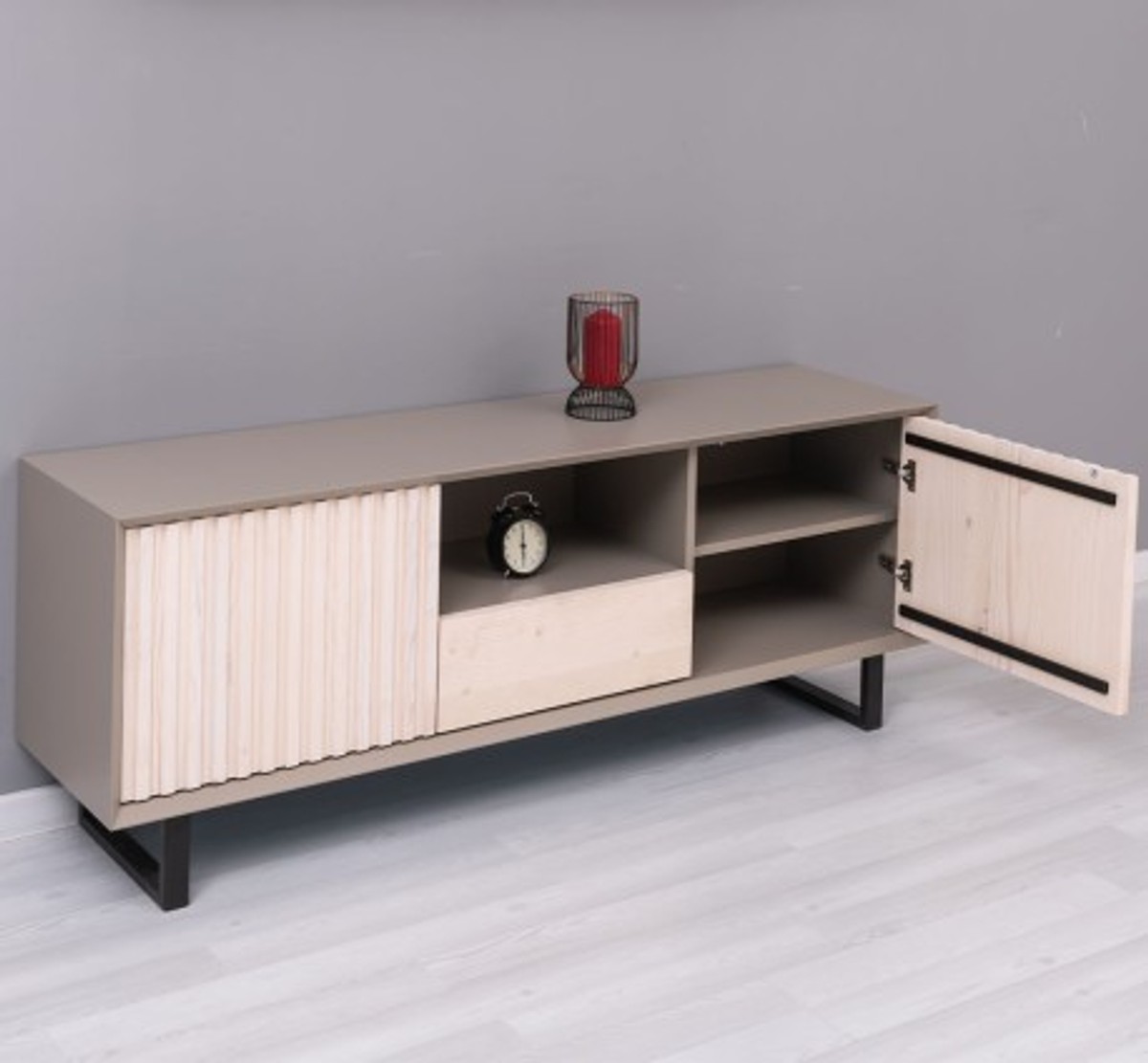 Casa Padrino Mueble de TV estilo rústico con 2 puertas y 1 cajón, 160 x 40 x 60 cm Casa Padrino Mueble de TV estilo rústico con 2 puertas y 1 cajón, 160 x 40 x 60 cm