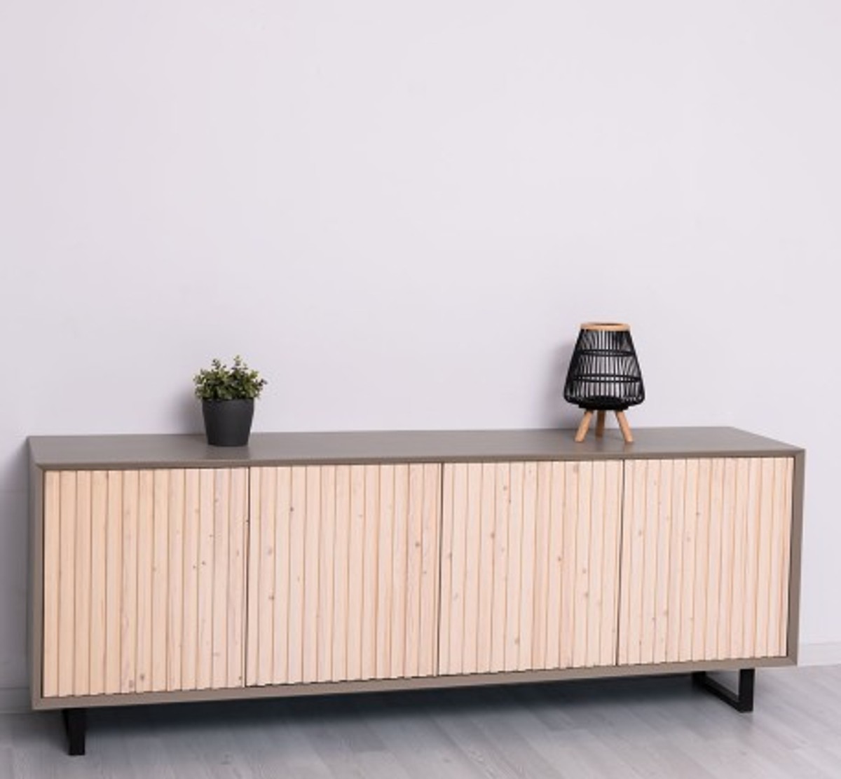 Casa Padrino Cassettiera stile country con 4 ante, 214 x 50 x 78 cm Casa Padrino Cassettiera stile country con 4 ante, 214 x 50 x 78 cm