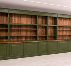 Casa Padrino Librería estilo rústico verde pino, 550 x 45 x 240 cm Casa Padrino Librería estilo rústico verde pino, 550 x 45 x 240 cm