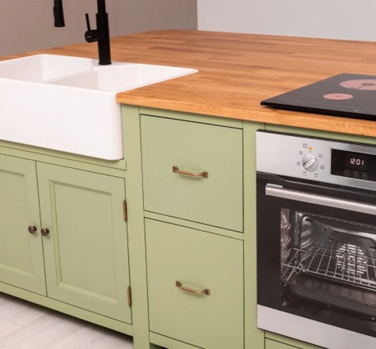 Casa Padrino Kitchen Cabinet Country Style with oak top, 208 x 140 x 90 cm Casa Padrino Kitchen Cabinet Country Style with oak top, 208 x 140 x 90 cm