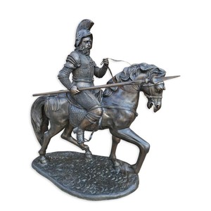 Casa Padrino Luxus Bronze Skulptur Ritter zu Pferd mit Lanze Bronze / Schwarz 150 x H. 145 cm - Riesige Bronzefigur - Mittelalter Deko - Große Gartenfigur Casa Padrino Luxus Bronze Skulptur Ritter zu Pferd mit Lanze Bronze / Schwarz 150 x H. 145 cm - Riesige Bronzefigur - Mittelalter Deko - Große Gartenfigur