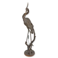 Casa Padrino Fontana in Bronzo di Lusso Airone tra le Canne Bronzo / Marrone 35 x 35 x H. 133 cm - Fontana da Giardino - Gioco d'Acqua - Decorazione da Giardino