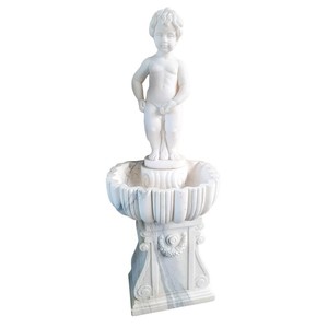 Casa Padrino Luxus Marmor Springbrunnen Knabenfigur Weiß / Grau - Handgefertigter Gartenbrunnen - Deko Brunnen
