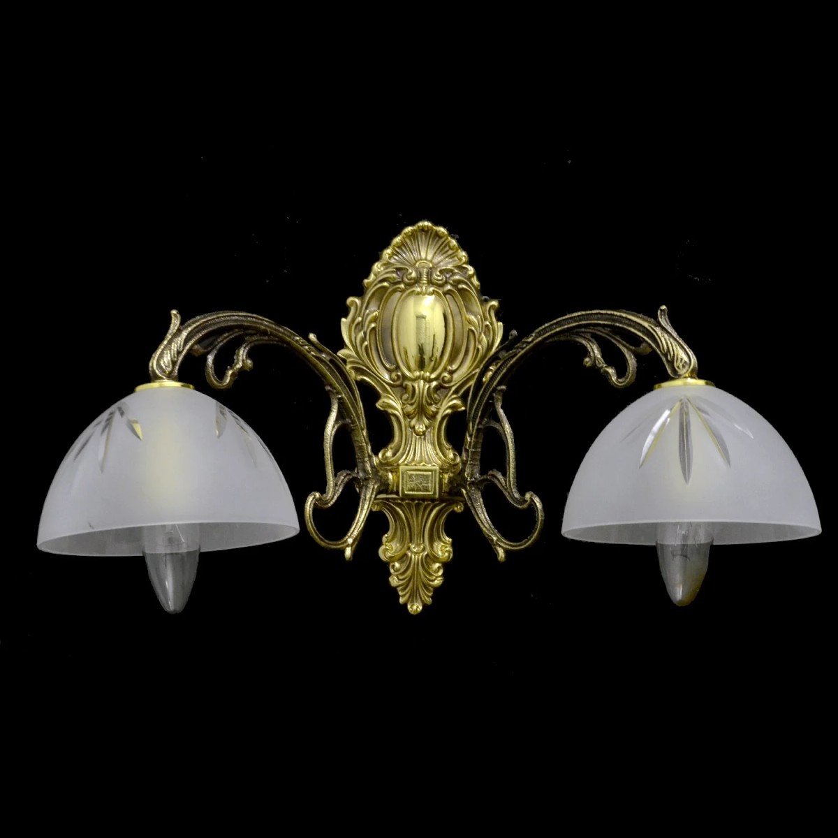 Casa Padrino Luxus Barock Kristall Deckenleuchte Gold Ø 45 x H. 25 cm - Prunkvolle Messing Deckenleuchte mit böhmischem Kristallglas - Barock Möbel - Edel & Prunkvoll Casa Padrino Luxus Barock Kristall Deckenleuchte Gold Ø 45 x H. 25 cm - Prunkvolle Messing Deckenleuchte mit böhmischem Kristallglas - Barock Möbel - Edel & Prunkvoll