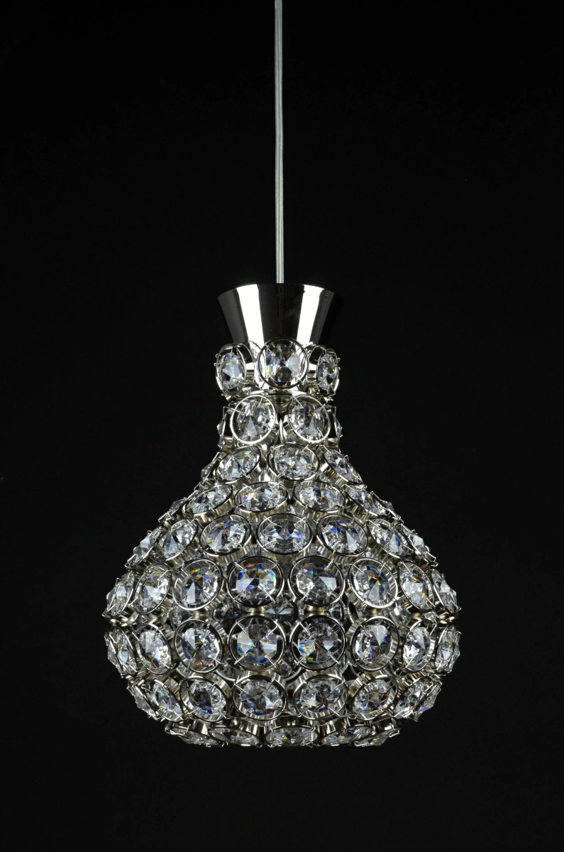 Casa Padrino Luxury Crystal Pendant Lamp Silver Ø 23 x H. 30 cm - Magnificent Brass Pendant Lamp with Bohemian Crystal Glass - Baroque Furniture - Noble & Magnificent Casa Padrino Luxury Crystal Pendant Lamp Silver Ø 23 x H. 30 cm - Magnificent Brass Pendant Lamp with Bohemian Crystal Glass - Baroque Furniture - Noble & Magnificent