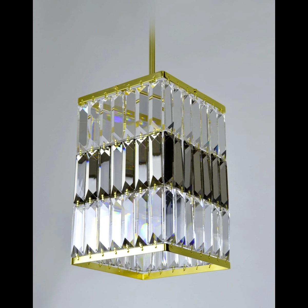 Casa Padrino Luxury Baroque Crystal Wall Lamp Gold 16 x 16 x H. 26 cm - Magnificent Brass Wall Lamp with Bohemian Crystal Glass - Baroque Furniture - Noble & Magnificent Casa Padrino Luxury Baroque Crystal Wall Lamp Gold 16 x 16 x H. 26 cm - Magnificent Brass Wall Lamp with Bohemian Crystal Glass - Baroque Furniture - Noble & Magnificent