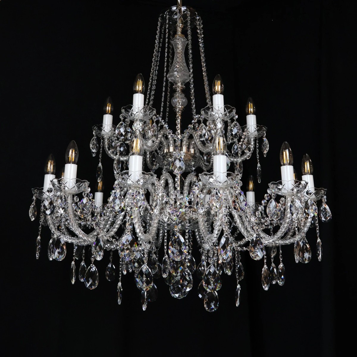 Casa Padrino Luxury Baroque Crystal Chandelier Silver Ø 92 x H. 95 cm - Magnificent Brass Chandelier with Bohemian Crystal Glass - Baroque Furniture - Noble & Magnificent Casa Padrino Luxury Baroque Crystal Chandelier Silver Ø 92 x H. 95 cm - Magnificent Brass Chandelier with Bohemian Crystal Glass - Baroque Furniture - Noble & Magnificent