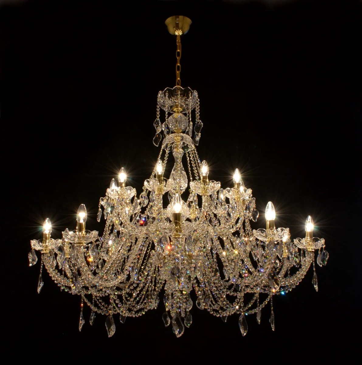 Casa Padrino Lampadario in cristallo barocco di lusso Oro Ø 130 x H. 110 cm - Sontuosa Lampadario in ottone con cristallo di Boemia - Mobili barocchi - Nobile e sontuoso Casa Padrino Lampadario in cristallo barocco di lusso Oro Ø 130 x H. 110 cm - Sontuosa Lampadario in ottone con cristallo di Boemia - Mobili barocchi - Nobile e sontuoso