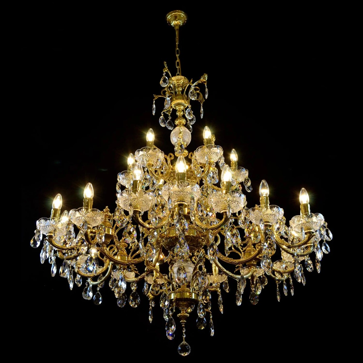 Casa Padrino Lámpara de araña de cristal barroco de lujo Oro Ø 125 x H. 130 cm - Suntuosa Lámpara de araña de latón con cristal de Bohemia - Muebles barrocos - Noble y suntuosa Casa Padrino Lámpara de araña de cristal barroco de lujo Oro Ø 125 x H. 130 cm - Suntuosa Lámpara de araña de latón con cristal de Bohemia - Muebles barrocos - Noble y suntuosa