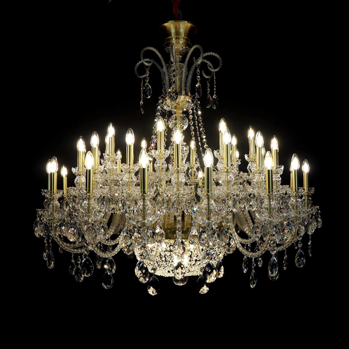 Casa Padrino Lámpara de araña de cristal barroco de lujo Oro Ø 140 x H. 120 cm - Suntuosa Lámpara de araña de latón con cristal de Bohemia - Muebles barrocos - Noble y suntuosa Casa Padrino Lámpara de araña de cristal barroco de lujo Oro Ø 140 x H. 120 cm - Suntuosa Lámpara de araña de latón con cristal de Bohemia - Muebles barrocos - Noble y suntuosa