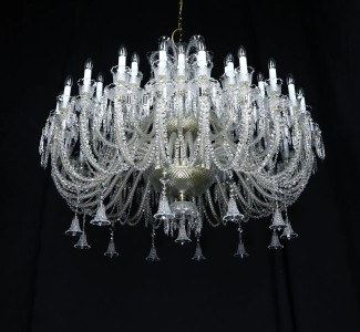 Casa Padrino Lustre en cristal baroque de luxe Or Ø 140 x H. 110 cm - Somptueuse Lustre en laiton avec cristal de Bohême - Meubles baroques - Noble & somptueux