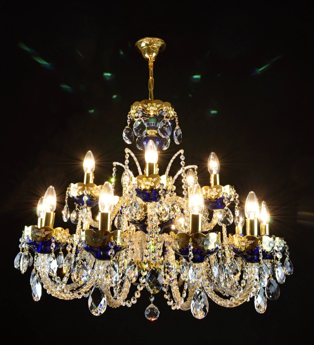 Casa Padrino Lámpara de araña de cristal barroco de lujo Oro Ø 80 x H. 64 cm - Suntuosa Lámpara de araña de latón con cristal de Bohemia - Muebles barrocos - Noble y suntuosa Casa Padrino Lámpara de araña de cristal barroco de lujo Oro Ø 80 x H. 64 cm - Suntuosa Lámpara de araña de latón con cristal de Bohemia - Muebles barrocos - Noble y suntuosa