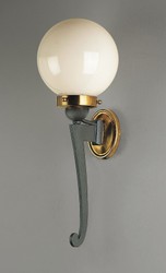 Casa Padrino Farol de lujo de exterior Latón pulido Ø 20 x Al. 55 cm - Farol artesanal de hierro forjado - Colección de lujo - Noble y suntuoso Casa Padrino Farol de lujo de exterior Latón pulido Ø 20 x Al. 55 cm - Farol artesanal de hierro forjado - Colección de lujo - Noble y suntuoso