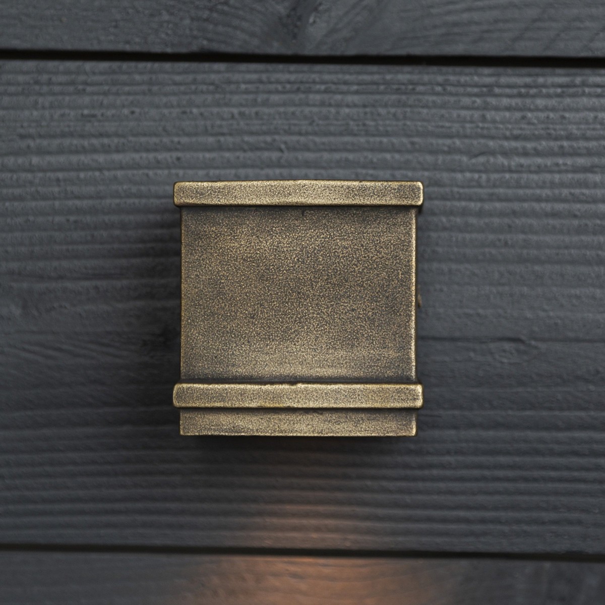 Casa Padrino Art Nouveau Aplique de Exterior 10 x 8 x H. 9 cm - Bronce - Lámpara de Exterior Nostálgica Resistente a la Intemperie Casa Padrino Art Nouveau Aplique de Exterior 10 x 8 x H. 9 cm - Bronce - Lámpara de Exterior Nostálgica Resistente a la Intemperie