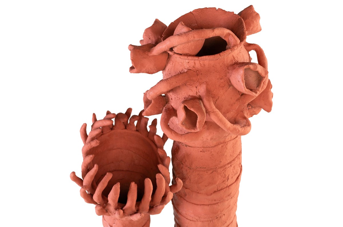Casa Padrino Escultura Decorativa de Lujo Coral Color Terracota 28 x 33 x H. 80 cm - Escultura Orgánica de Terracota Modelada a Mano en Forma de Coral - Accesorios Decorativos de Lujo Casa Padrino Escultura Decorativa de Lujo Coral Color Terracota 28 x 33 x H. 80 cm - Escultura Orgánica de Terracota Modelada a Mano en Forma de Coral - Accesorios Decorativos de Lujo