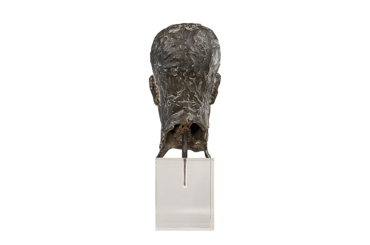 Casa Padrino Escultura Decorativa de Lujo Figura de Bronce Bronce / Marrón 15 x 23 x H. 45 cm - Escultura de Bronce Macizo sobre Base de Plexiglás - Accesorios Decorativos de Lujo Casa Padrino Escultura Decorativa de Lujo Figura de Bronce Bronce / Marrón 15 x 23 x H. 45 cm - Escultura de Bronce Macizo sobre Base de Plexiglás - Accesorios Decorativos de Lujo