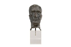 Casa Padrino Escultura Decorativa de Lujo Figura de Bronce Bronce / Marrón 15 x 23 x H. 45 cm - Escultura de Bronce Macizo sobre Base de Plexiglás - Accesorios Decorativos de Lujo Casa Padrino Escultura Decorativa de Lujo Figura de Bronce Bronce / Marrón 15 x 23 x H. 45 cm - Escultura de Bronce Macizo sobre Base de Plexiglás - Accesorios Decorativos de Lujo