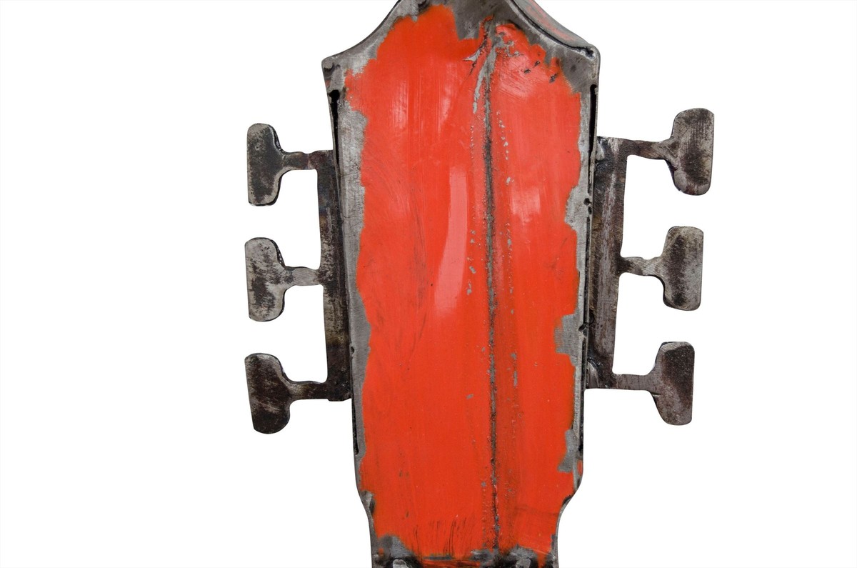 Casa Padrino Luxury Decorative Object 37 x 10 x H. 100 cm - Decorative Guitar made of Recycled Oil Barrel Metal - Luxury Deco Accessories Casa Padrino Luxury Decorative Object 37 x 10 x H. 100 cm - Decorative Guitar made of Recycled Oil Barrel Metal - Luxury Deco Accessories