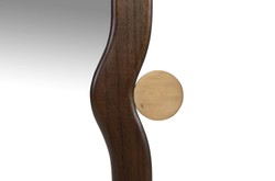 Casa Padrino Specchio da Parete di Lusso Marrone / Oro 73,5 x 3 x H. 105 cm - Grande Specchio da Parete Touma XL con Cornice in Legno di Mindi e Ottone - Accessori Decorativi di Lusso