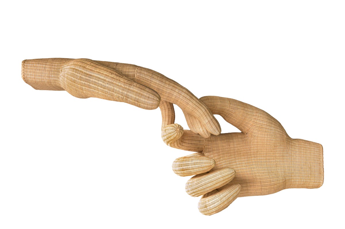 Casa Padrino Decoración de Pared de Lujo Natural 204 x 78 x H. 105 cm - Gran Decoración de Pared Manos de Ratán Tejido - Accesorios de Decoración de Lujo Casa Padrino Decoración de Pared de Lujo Natural 204 x 78 x H. 105 cm - Gran Decoración de Pared Manos de Ratán Tejido - Accesorios de Decoración de Lujo
