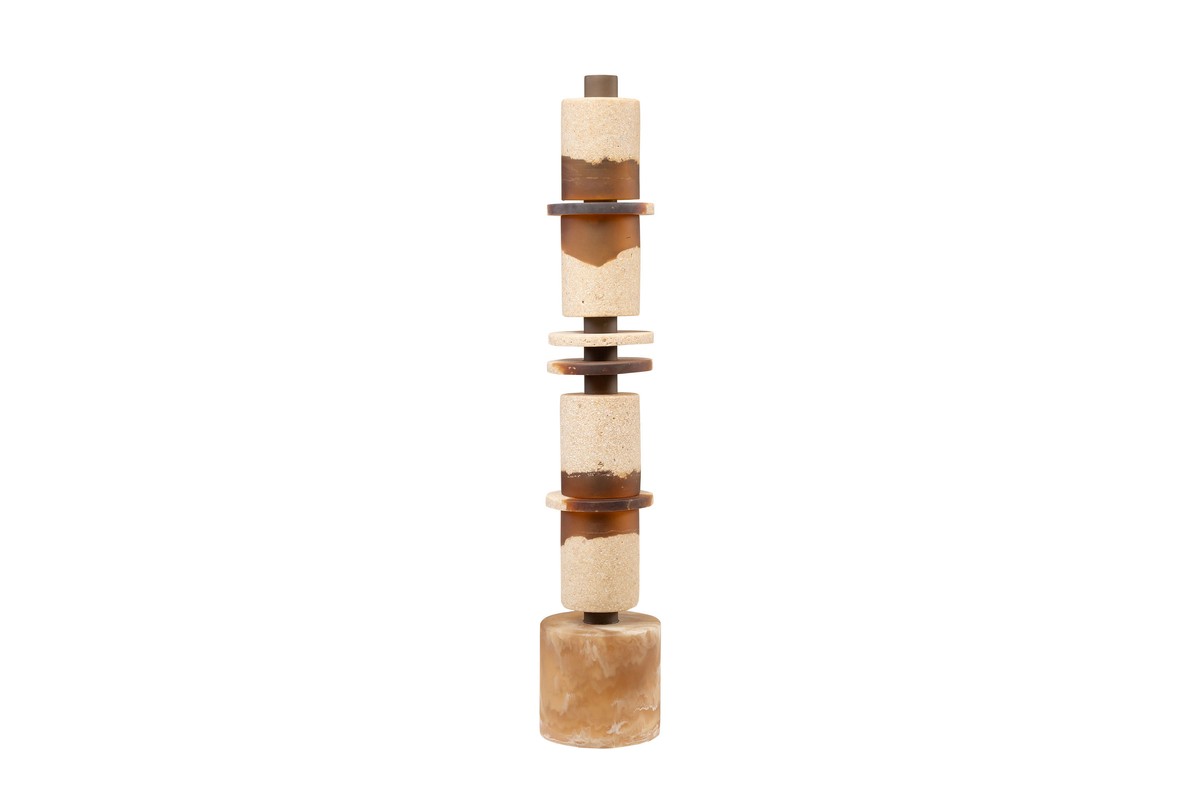Casa Padrino Objeto Decorativo de Lujo Blanco Crema / Marrón Ø 11 x H. 62,7 cm - Alta Escultura Strata de Resina y Arena - Accesorios Decorativos de Lujo Casa Padrino Objeto Decorativo de Lujo Blanco Crema / Marrón Ø 11 x H. 62,7 cm - Alta Escultura Strata de Resina y Arena - Accesorios Decorativos de Lujo