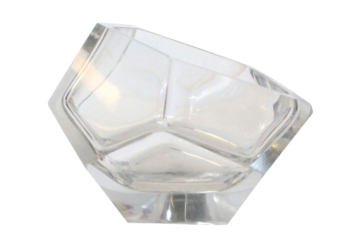 Casa Padrino Cuenco de Lujo Ø 14,5 x H. 11,5 cm - Cuenco Decorativo de Vidrio Transparente Macizo con Facetado de Talla Diamante - Accesorios de Decoración de Lujo Casa Padrino Cuenco de Lujo Ø 14,5 x H. 11,5 cm - Cuenco Decorativo de Vidrio Transparente Macizo con Facetado de Talla Diamante - Accesorios de Decoración de Lujo