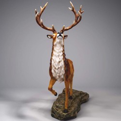 Lebensgroße XXL Garten Deko Skulptur Figur Hirsch auf Felsen