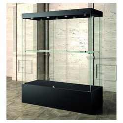 Casa Padrino Luxus Museumsvitrine 140 x 60 cm H. 200 cm mit 6 LED-Spots - Ladeneinrichtung - Boutique Möbel - Made in Italy Casa Padrino Luxus Museumsvitrine 140 x 60 cm H. 200 cm mit 6 LED-Spots - Ladeneinrichtung - Boutique Möbel - Made in Italy