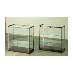 Casa Padrino Comptoir vitrine de Luxe 95 x 45 cm H. 95 cm avec 2 spots LED - Équipement de Magasin - Mobilier de Boutique - Made in Italy Casa Padrino Comptoir vitrine de Luxe 95 x 45 cm H. 95 cm avec 2 spots LED - Équipement de Magasin - Mobilier de Boutique - Made in Italy
