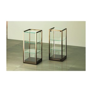 Casa Padrino Comptoir vitrine de Luxe 45 x 45 cm H. 95 cm avec 2 spots LED - Équipement de Magasin - Mobilier de Boutique - Made in Italy Casa Padrino Comptoir vitrine de Luxe 45 x 45 cm H. 95 cm avec 2 spots LED - Équipement de Magasin - Mobilier de Boutique - Made in Italy
