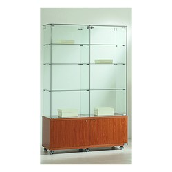 Casa Padrino Vetrina da negozio di Lusso 117 x 40 cm H. 180 cm con mobile base con top in vetro - Arredamento per Negozi - Mobili per Boutique - Made in Italy Casa Padrino Vetrina da negozio di Lusso 117 x 40 cm H. 180 cm con mobile base con top in vetro - Arredamento per Negozi - Mobili per Boutique - Made in Italy
