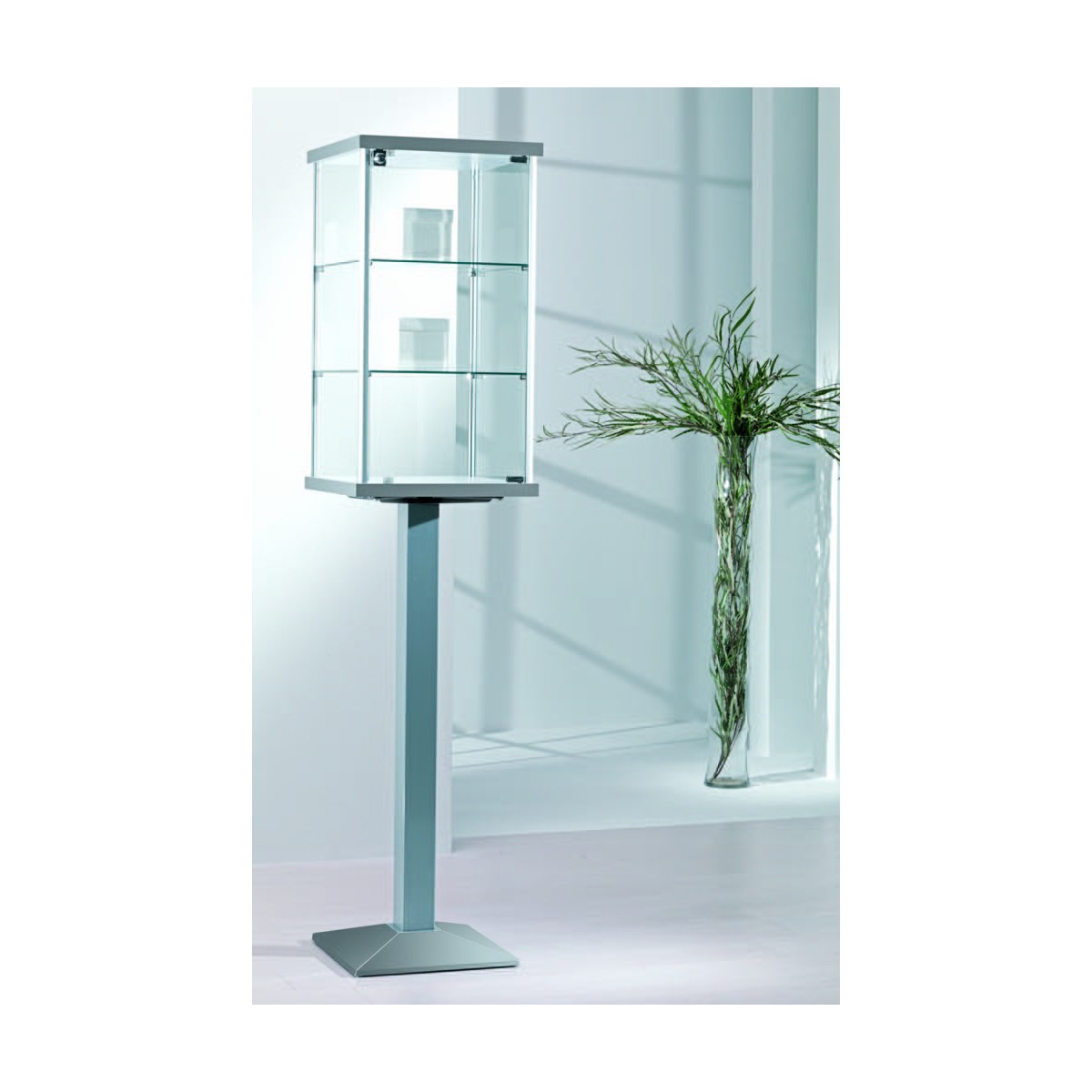 Casa Padrino Luxus Präsentationsvitrine 45 x 45 cm H. 195 cm - Ladeneinrichtung - Boutique Möbel - Made in Italy